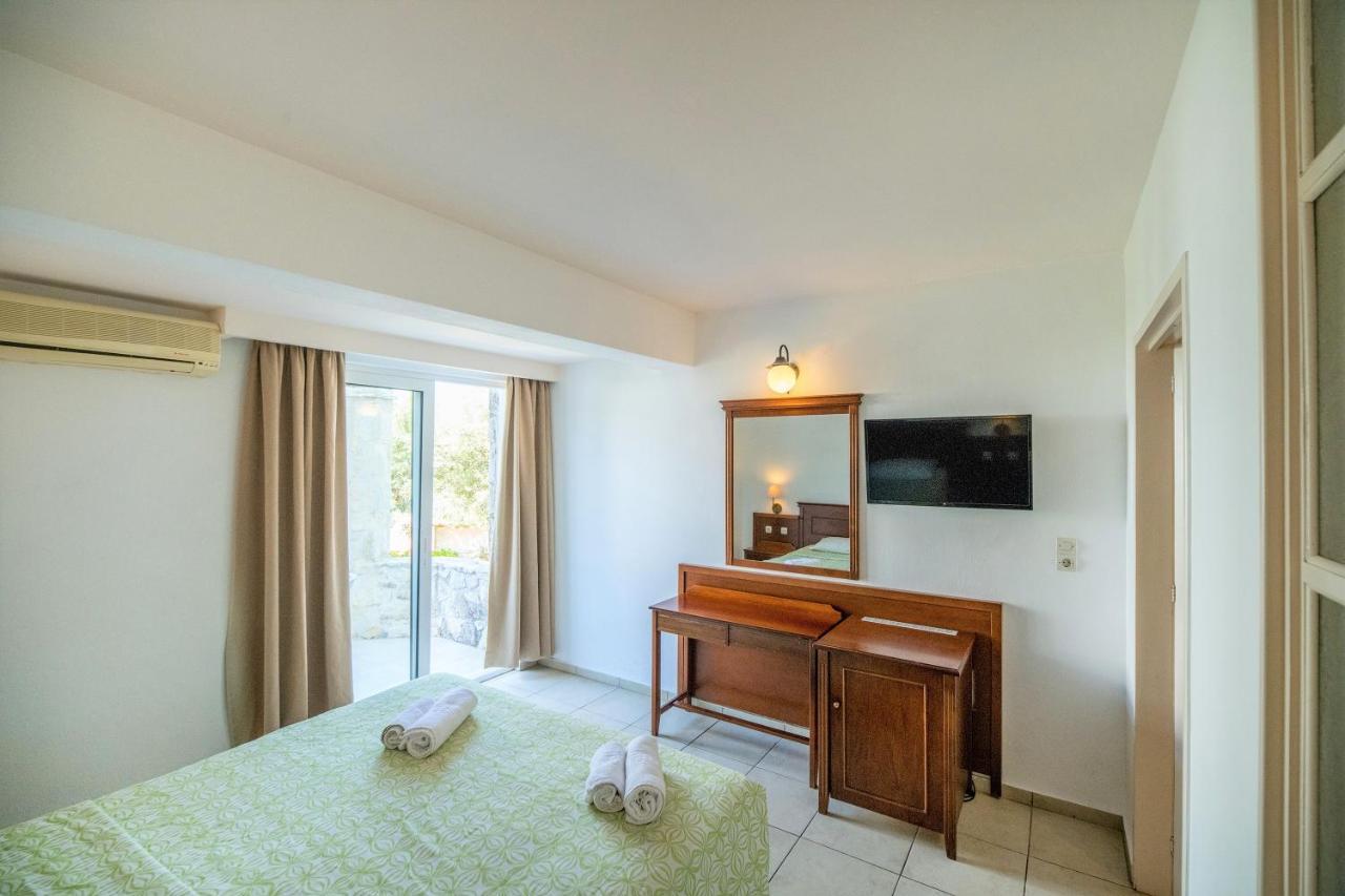 Semiramis Village Hotel Hersonissos  Esterno foto